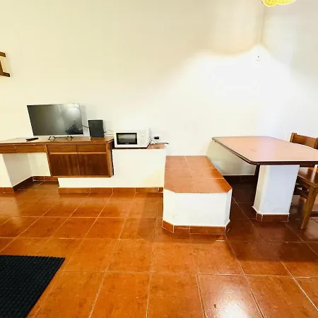 Apartament T1, Oura